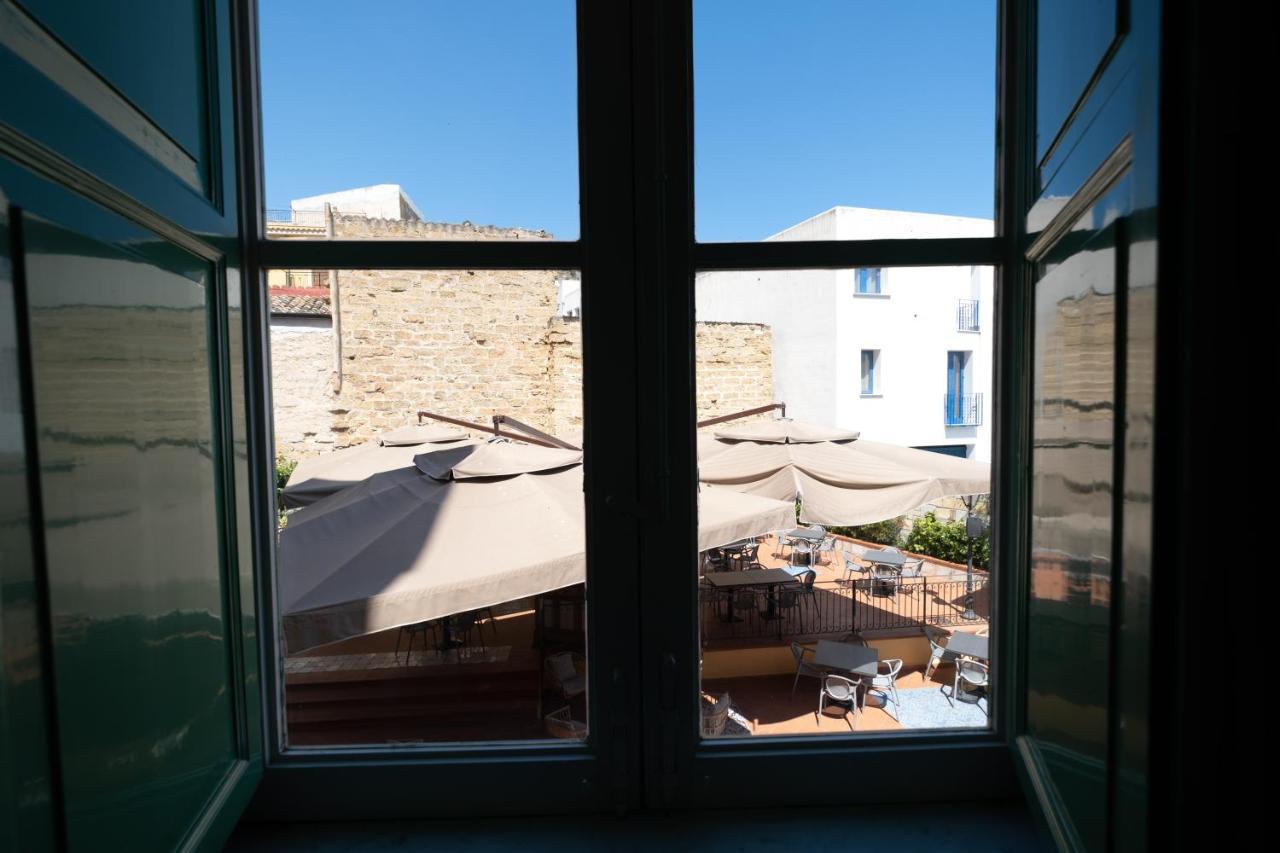 Hotel Borgo Di Ciaula Santa Flavia Exterior foto