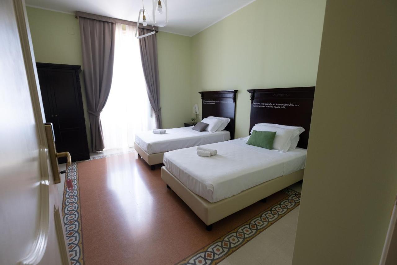 Hotel Borgo Di Ciaula Santa Flavia Exterior foto